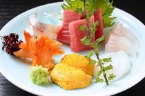 Japanese Restaurant Kisei_The degree of freshness in our "Daily Special Sashimi" bought directly from Tsukiji Fish Market is impeccable