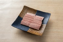 Aquatic Garden and Kyo Kaiseki Cuisine, Yakiniku, Nabe Cuisine -  Isshin_Premium Hida beef loin