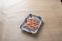 Aquatic Garden and Kyo Kaiseki Cuisine, Yakiniku, Nabe Cuisine - Isshin_Freshly ground chicken thighs