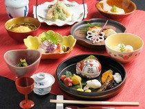 Aquatic Garden and Kyo Kaiseki Cuisine, Yakiniku, Nabe Cuisine - Isshin_Seasonal kaiseki cuisine for celebrations and memorial services
