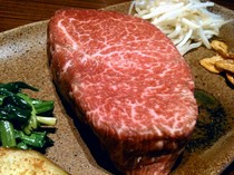 Steak&Wine ISHIZAKI_严选日本牛菲力牛排100g配烤蔬菜