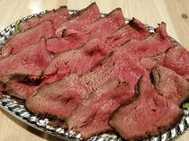 Fujinomiya Wa no Shokusai Tendo_Our proud domestic beef roast beef platter (1 portion)