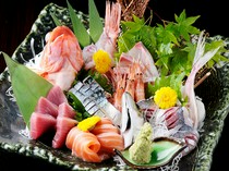 Meshimon Sakemon Santabelle_"Luxurious Sashimi Platter" with the utmost attention to freshness