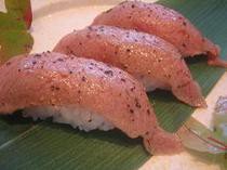 ซูชิเนื้อ เนื้อวัวญี่ปุ่นสายพันธุ์แบล็ค คัดพิเศษ