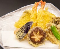 Brasserie Rakuya_"Tempura Assortment"