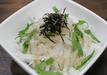 Izakaya Kumakichi_Harihari Daikon Salad