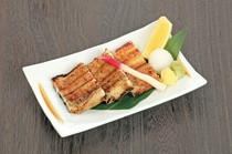 Maruya Honten Meieki Branch_White-grilled half