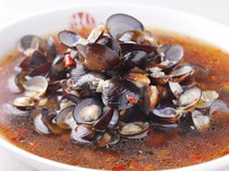 Chinese Taiwan Restaurant Misen_Our "Sauteed Clams" are made with clams from Kuwana City in Mie Prefecture.