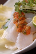 Momofuku_Enjoy the deeply satisfying thick and tasty slices of fugu flesh in our Chunky Sashimi (sliced raw fish)