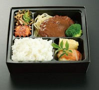 Atsugi Tachibana_Japanese, Western and Chinese bento 1,944 yen (product price 1,800 yen + consumption tax 144 yen)