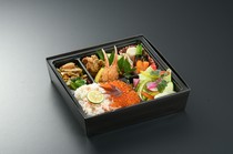 Atsugi Tachibana_Winter crab and salmon roe bento (seasonal November to February)