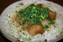 Hakata Mizutaki-style Motsu Nabe Motsufuji_"Motsuyaki" is best eaten with cabbage