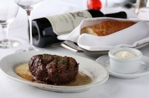 RUTH'S CHRIS STEAK HOUSE_Delicious and tender red meat "11-OUNCE Fillet (310 grams)" 