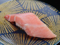 Daiki-Suisan Kaiten-Zushi_Bluefin tuna kama-toro