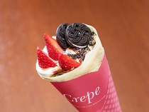 Tapioca Belize_Just-made [Oreo Strawberry Vanilla] crepe with tasty cocoa powder!