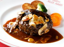 Bistro AUX AMIS_[Special Juicy Hamburger Steak of 100% Yamagata beef] Our specialty with an unforgettable taste.