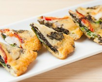 Korean Restaurant Bariton_Korean seaweed and shrimp pancake