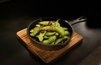 Hakata Motsunabe Shoraku_Peperoncino Edamame