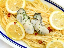 L'ECAILLER OYSTER BAR_Today's Oyster Lemon Peperoncino