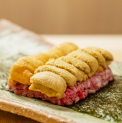  独一无二的奢华体验“和牛CHIKAMITSU海胆配生拌牛肉 ～搭配两种不同品牌海胆～” 