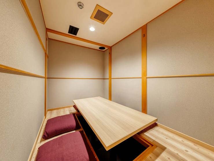 Sushi Kiwami floor