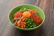 全包间居酒屋 四季之诗-shikinouta-京都站前店_豪华蒸饭 ～入口即化的和牛&浓郁美味的海胆&金黄诱人的鲑鱼子～ （2～3人份）