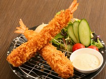 Izakaya Futami Sakaba_Popular with people of all ages Fried shrimp 2 pieces