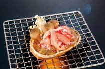 Hokkaido Sakaba Kita-no Kazoku Namba Sennichimae Branch_Grilled crab shell with miso paste