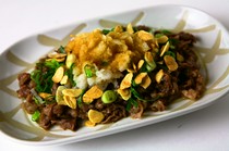 Jinroku_Stir-fried beef with garlic <Grated daikon radish and ponzu sauce flavor>