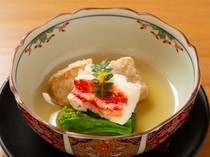 Kappo Uzuki_Deep fried Ebiimo Potato with Starch Source of Crab - It has a gentle and mild taste that allows you to enjoy the flavor of dashi broth.