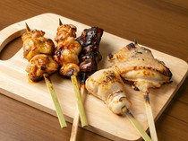 Yakitori to Sousakusumibiyaki Kokoko_5 kinds of Yakitori Platter - Enjoy the choice and the special taste of each skewer.