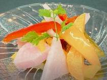 Osaka Cocktail Library Akashic Records_自製的彩色蔬菜泡菜