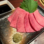 Sumibi Yakiniku Tsunku_Tongue sashimi