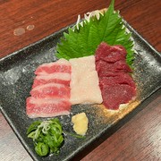 Sumibi Yakiniku Tsunku_Assortment of 3 kinds of horse meat