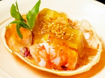 Kurubushi_Seasonal vinegared dish - Seasonal luxury ingredients are available. Creative arrangements are also enjoyable.