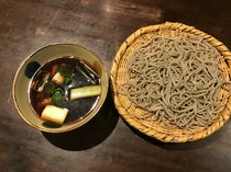 Handmade Soba Makino_Duck and bamboo sieve