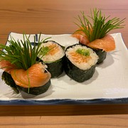 Tenma Sakaba Sushikin_Salmon and green onion roll