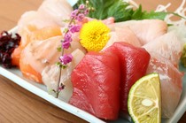 Tenma Sakaba Sushikin_Assortment of 5 kinds of sashimi