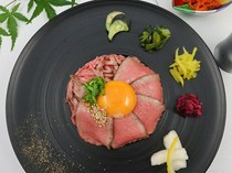 Matsusaka beef roast beef and Kyoto pickled vegetable rice bowl 