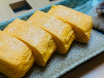 Enman Izakaya Kougetsu_The fluffy and soft texture of the "Dashimaki Tamago" is an irresistible example of craftsmanship