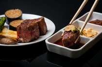  精选日本黑毛和牛牛柳套餐（100克及以上） 
