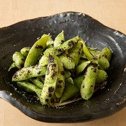 Zenseki Koshitsu Izakaya Kyushu Washoku HASSHU Nakasu Branch_Roasted green beans