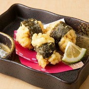 Zenseki Koshitsu Izakaya Kyushu Washoku HASSHU Nakasu Branch_Milt Tempura Wrapped in Nori Seaweed