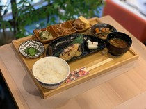  Grilled silver cod with miso sauce 