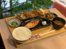  每日烤鱼套餐 