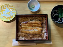  Grilled eel on rice (regular size) 