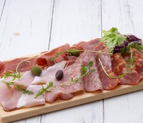 DUMBO PIZZA FACTORY Sendai_Assorted Prosciutto & Salami "Affettato Misto"