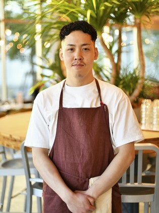 Tomt cafe bistro bar_山田 祐太郎