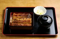  烤鳗鱼饭  
