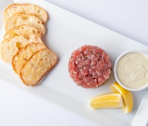 BENJAMIN STEAK HOUSE KITTE OSAKA_Tuna Tartare - a memorable creation of precision and style.